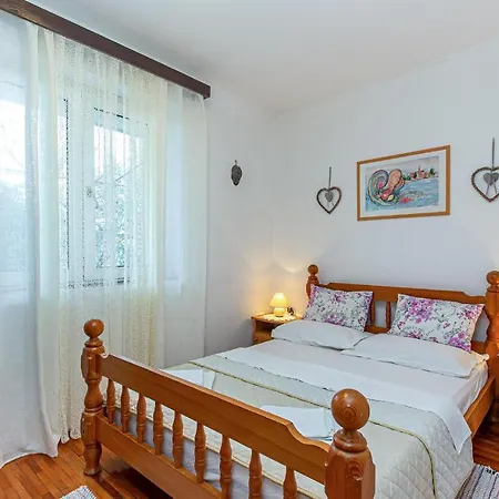 Pet Friendly * Novi Vinodolski