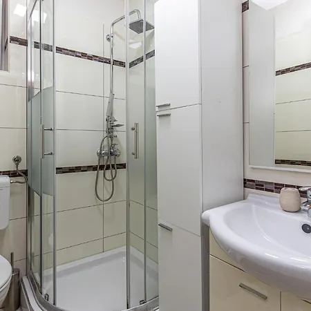 Pet Friendly * Novi Vinodolski